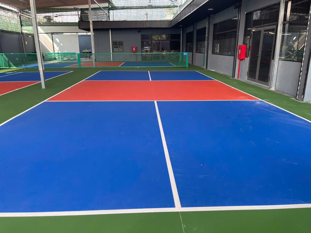 THI CÔNG SƠN SÂN PICKLEBALL GIA ĐÌNH